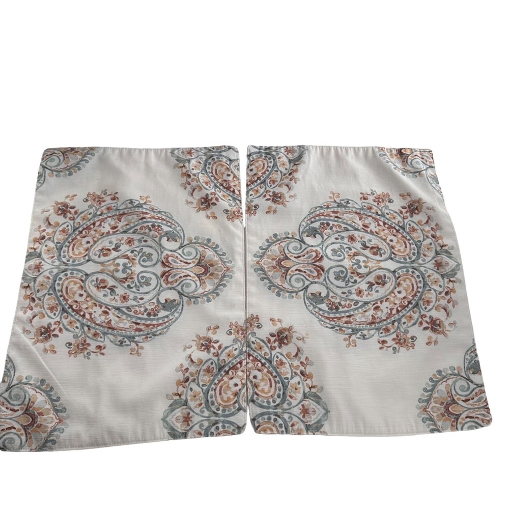 Nicole Miller Home Decorative Place mats set of 2 13x18 Moroccan paisley read c